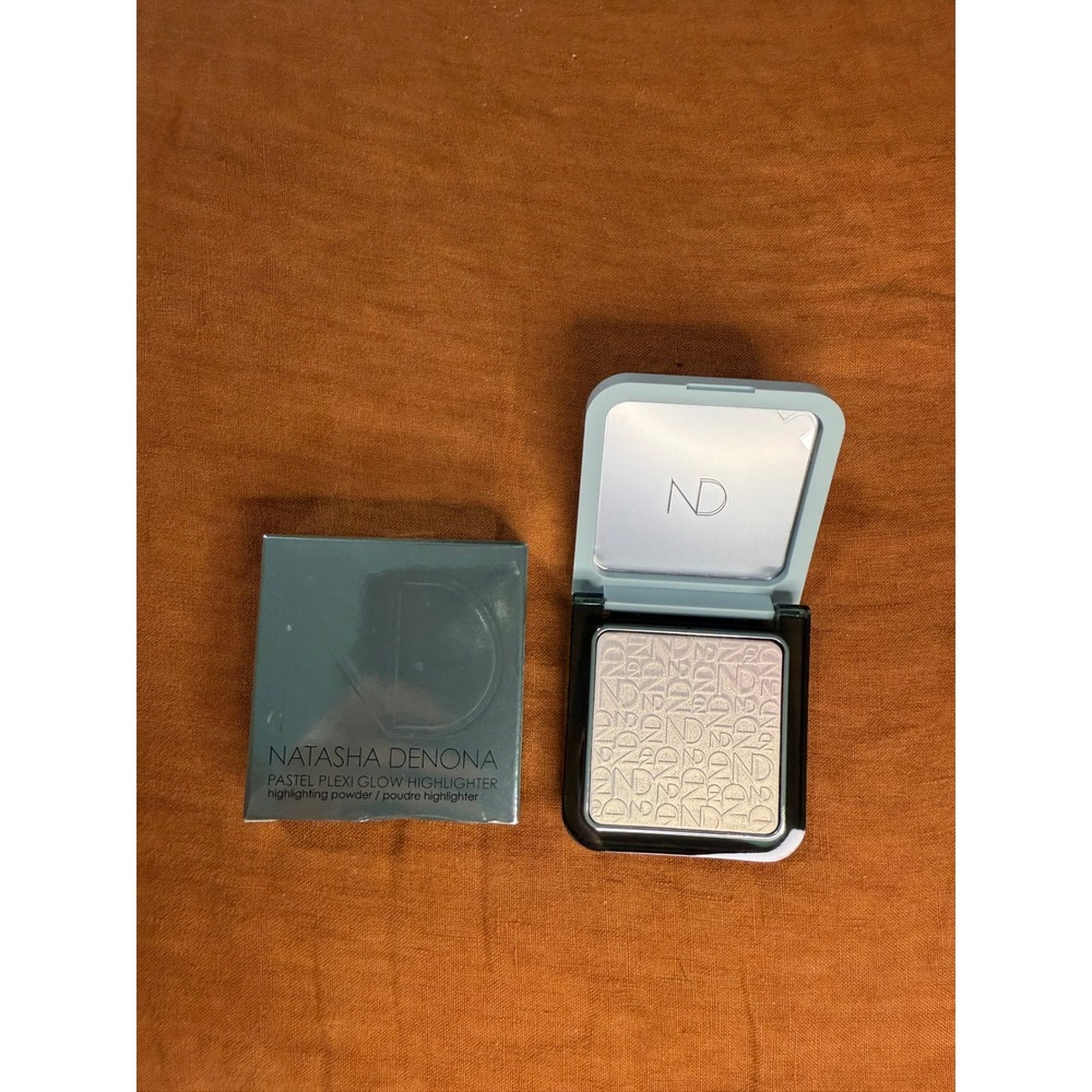 Natasha‎ Denona PASTEL PLEXI GLOW HIGHLIGHTER